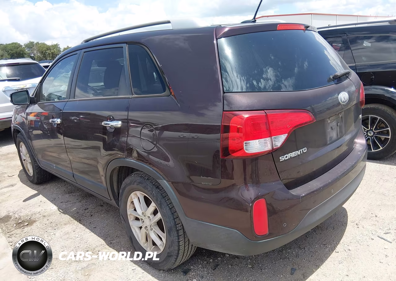 2014 Kia Sorento Lx VIN:5XYKT4A60EG511400 - 3