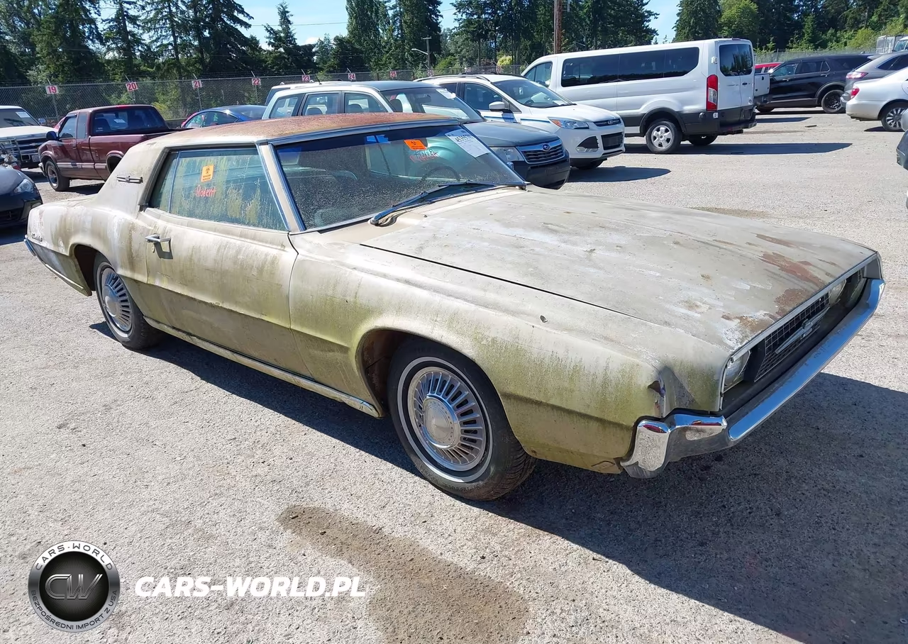 1967 Ford Thunderbird