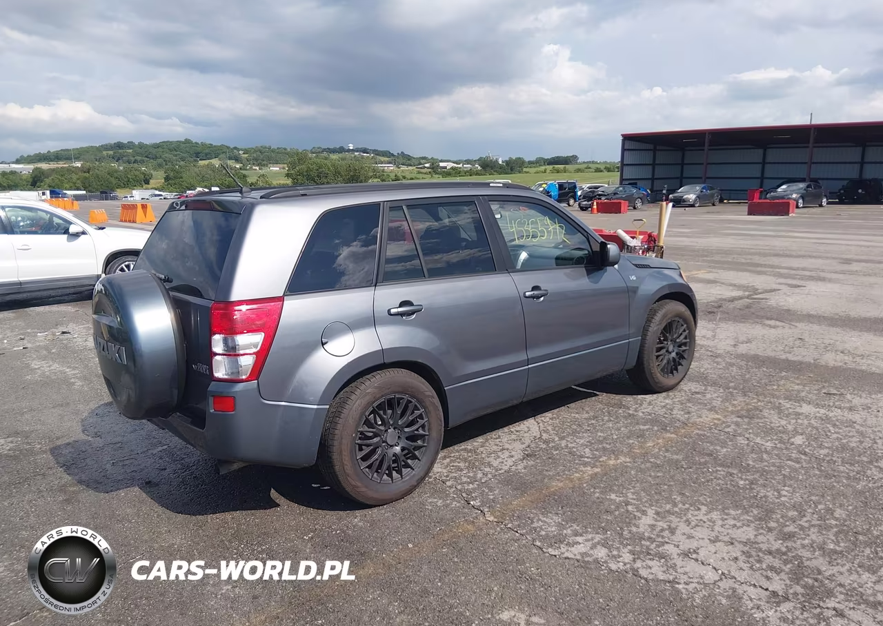 2006 Suzuki Grand Vitara Luxury VIN:JS3TE947464104925 - 4