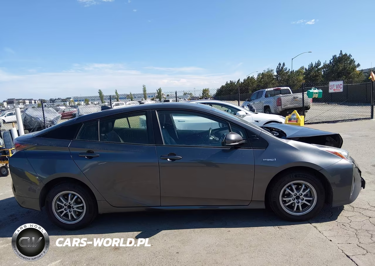 2017 Toyota Prius Four VIN:JTDKARFU0H3042814 - 13