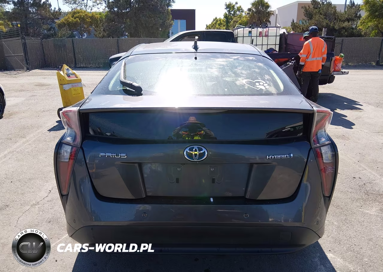 2017 Toyota Prius Four VIN:JTDKARFU0H3042814 - 16