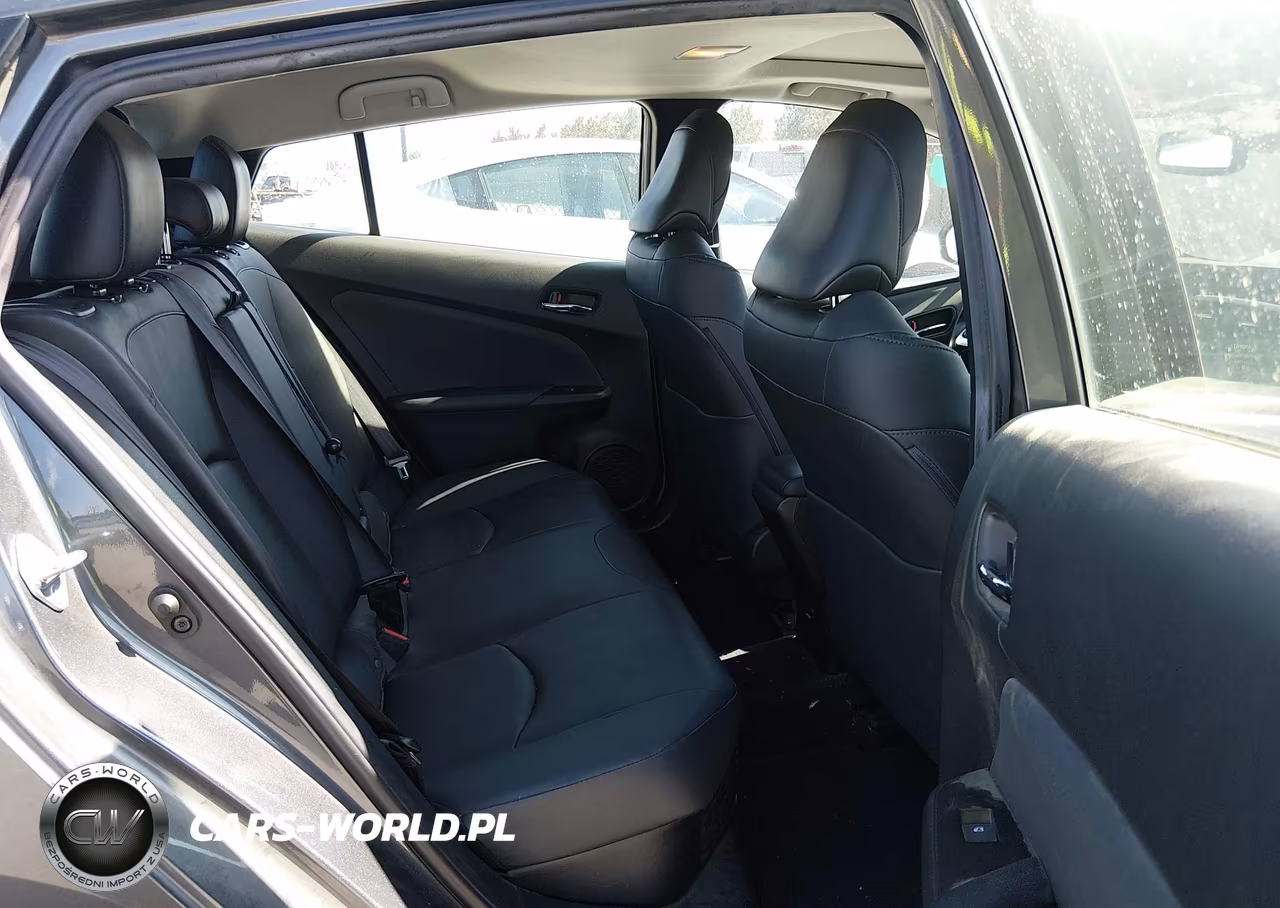 2017 Toyota Prius Four VIN:JTDKARFU0H3042814 - 8