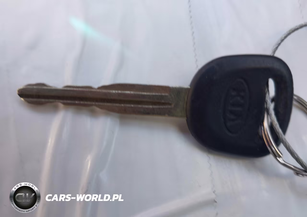 2004 Kia Rio Cinco VIN:KNADC165746211343 - 11