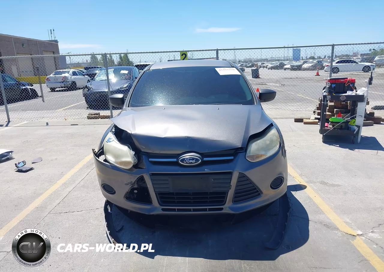 2013 Ford Focus S VIN:1FADP3E22DL277705 - 13