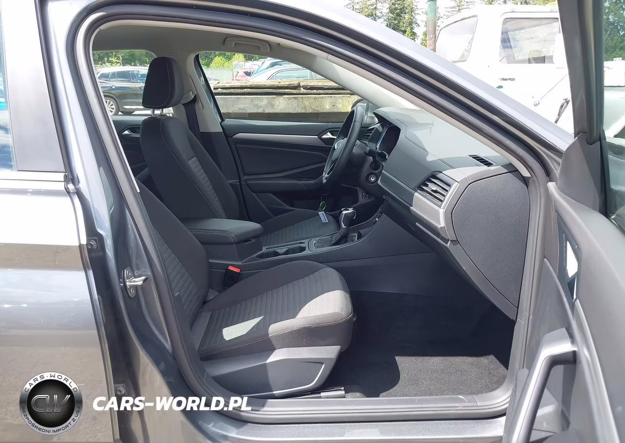 2024 Volkswagen Jetta 1.5T S VIN:3VW5M7BU6RM071925 - 5