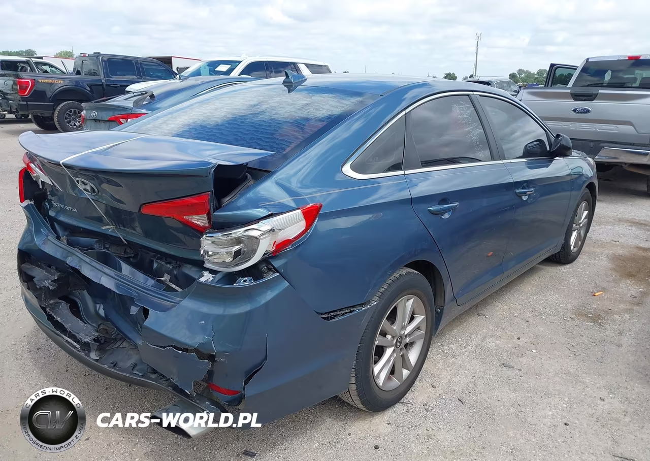 2016 Hyundai Sonata Se VIN:5NPE24AF4GH302950 - 4