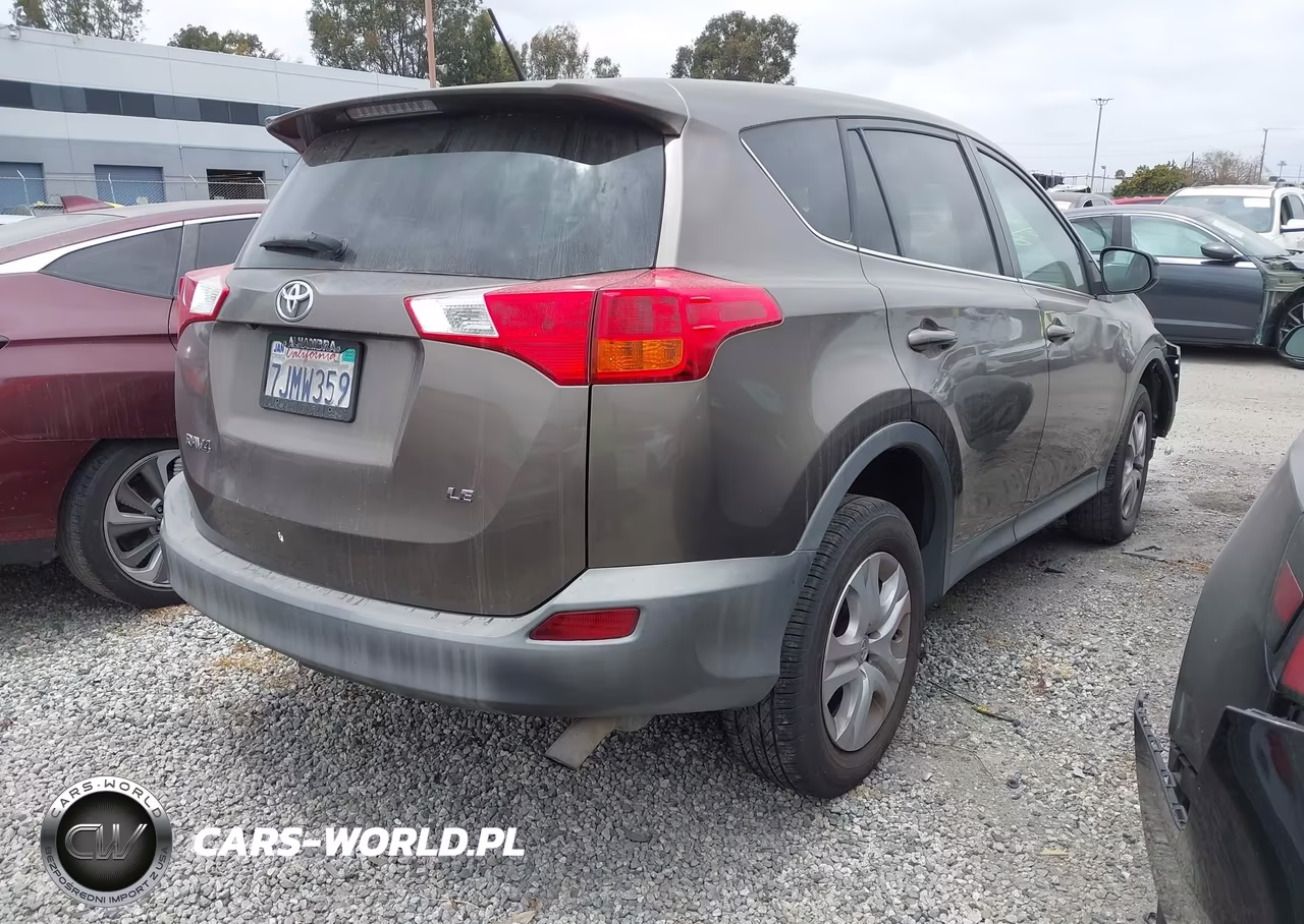 2015 Toyota Rav4 Le VIN:2T3ZFREV4FW156870 - 4