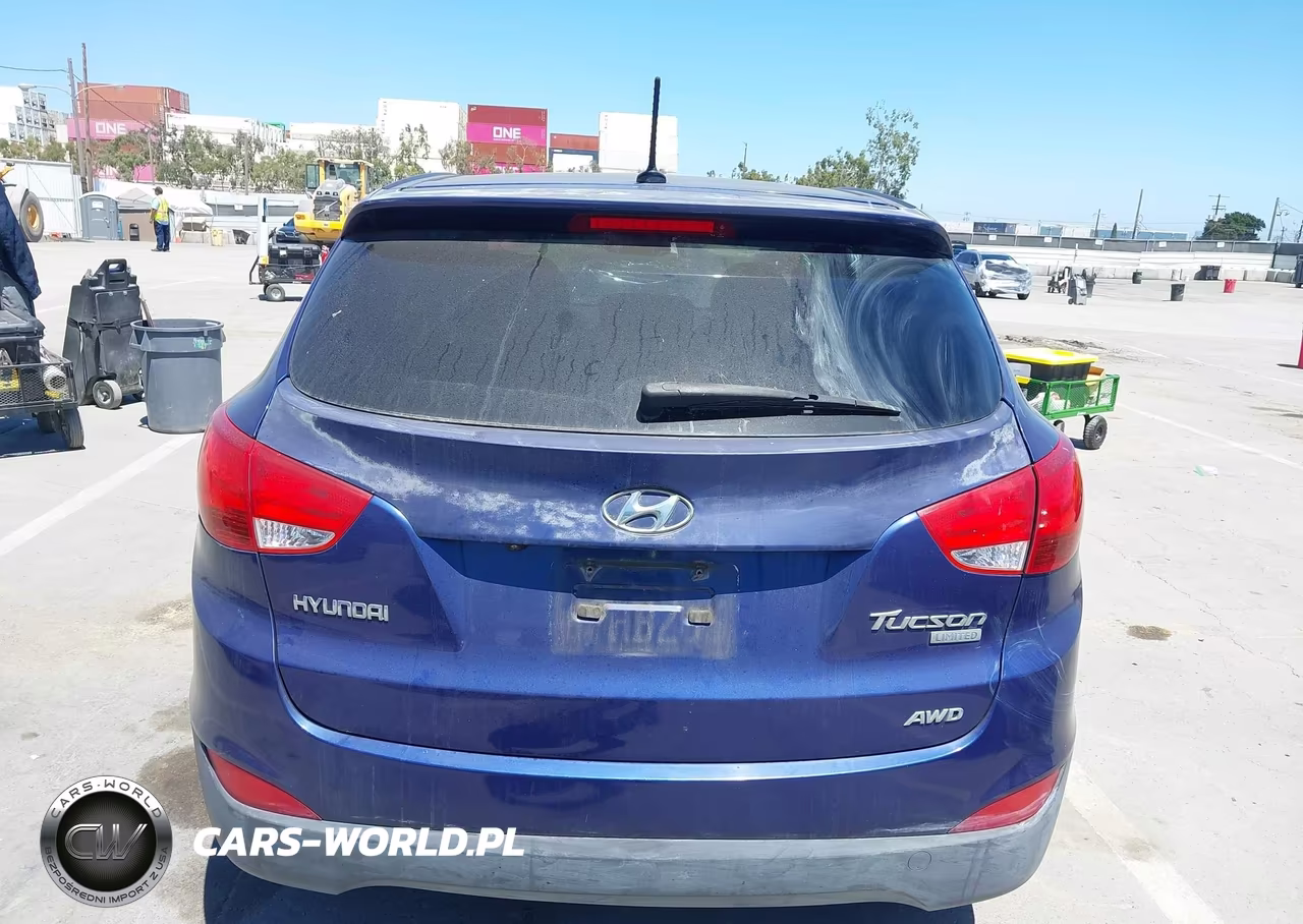 2011 Hyundai Tucson Limited VIN:KM8JUCACXBU141426 - 16