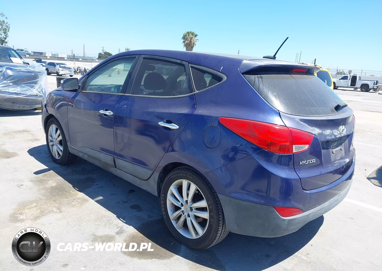 2011 Hyundai Tucson Limited VIN:KM8JUCACXBU141426 - 3