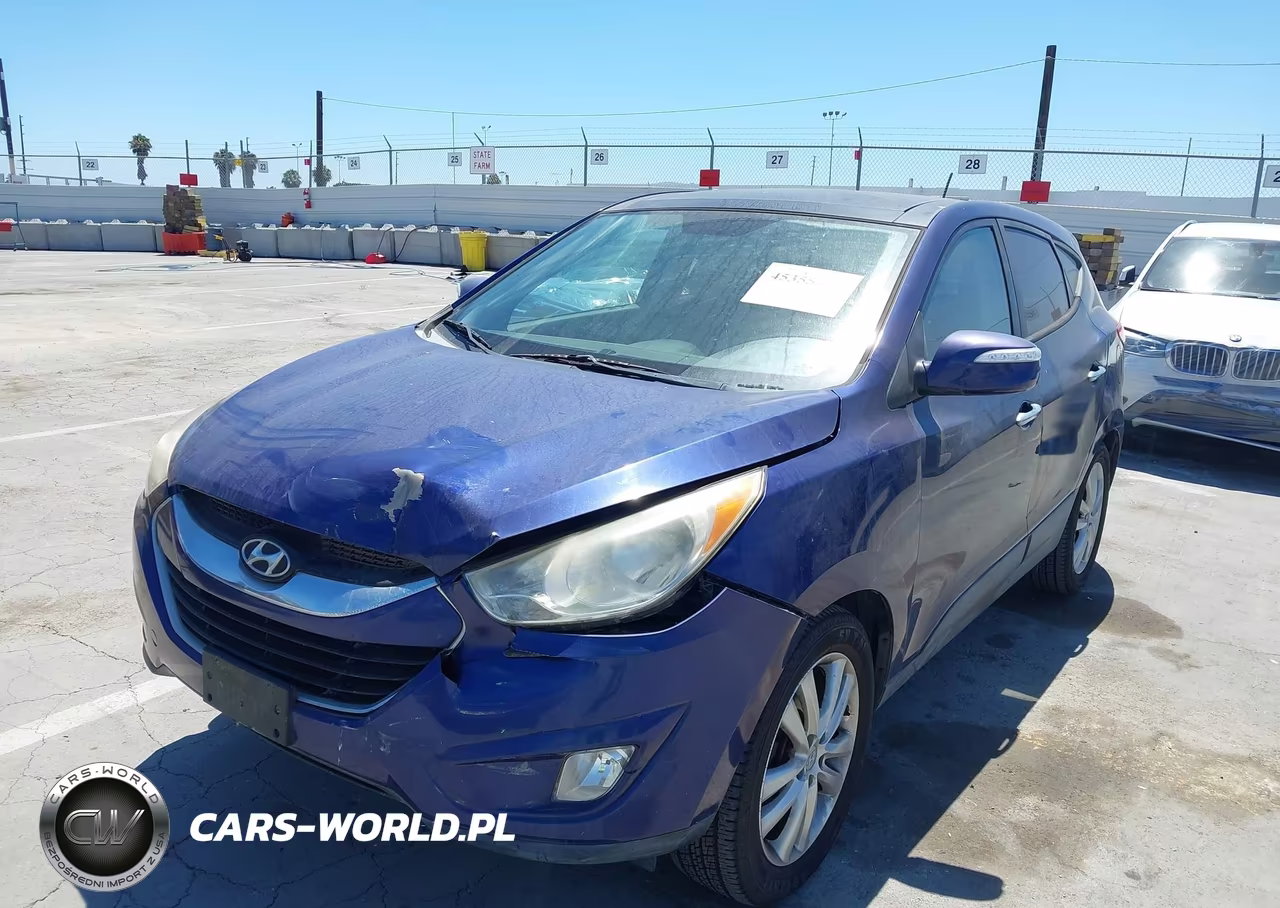 2011 Hyundai Tucson Limited VIN:KM8JUCACXBU141426 - 6