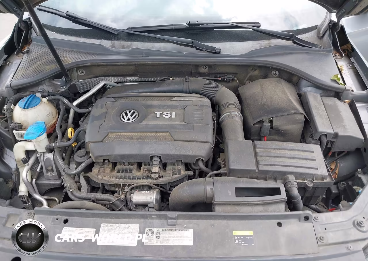 2015 Volkswagen Passat 1.8T Wolfsburg Edition VIN:1VWAT7A38FC026363 - 10