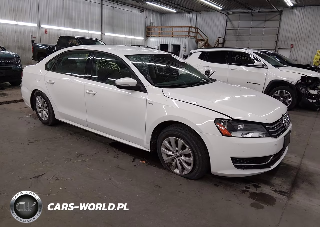 2014 Volkswagen Passat 1.8T Wolfsburg Edition – zdjęcie 1 z 12