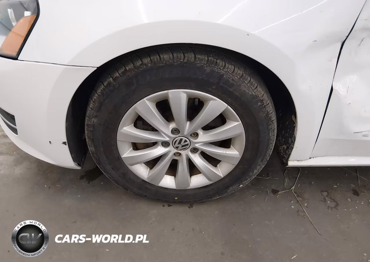 2014 Volkswagen Passat 1.8T Wolfsburg Edition VIN:1VWAT7A3XEC086885 - 12