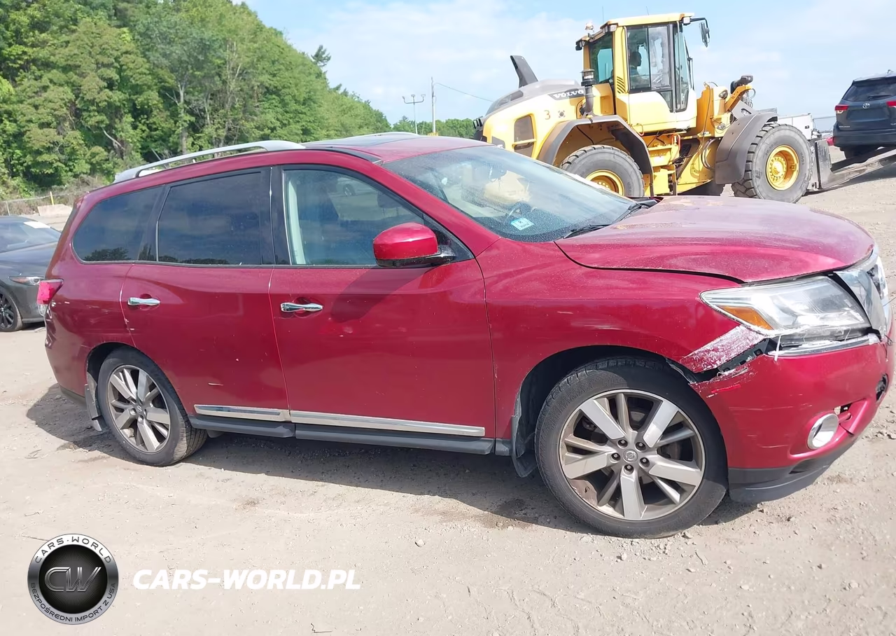 2015 Nissan Pathfinder Platinum VIN:5N1AR2MMXFC600451 - 13