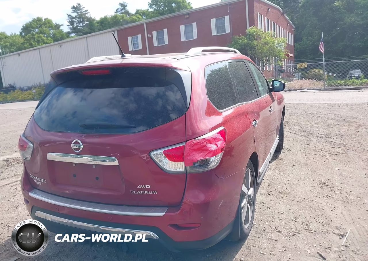 2015 Nissan Pathfinder Platinum VIN:5N1AR2MMXFC600451 - 4