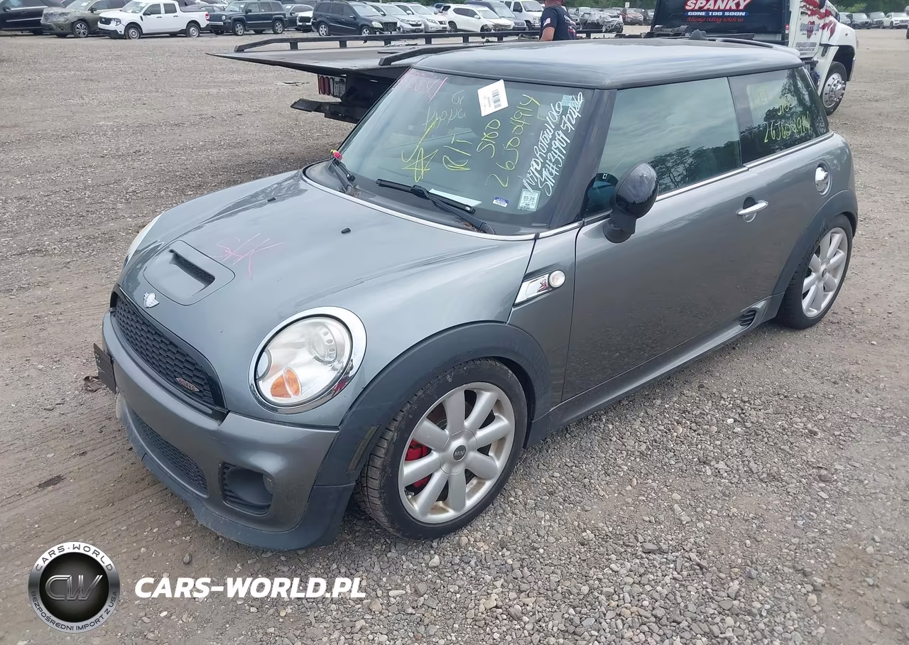 2008 Mini Cooper S VIN:WMWMF73508TT91870 - 2