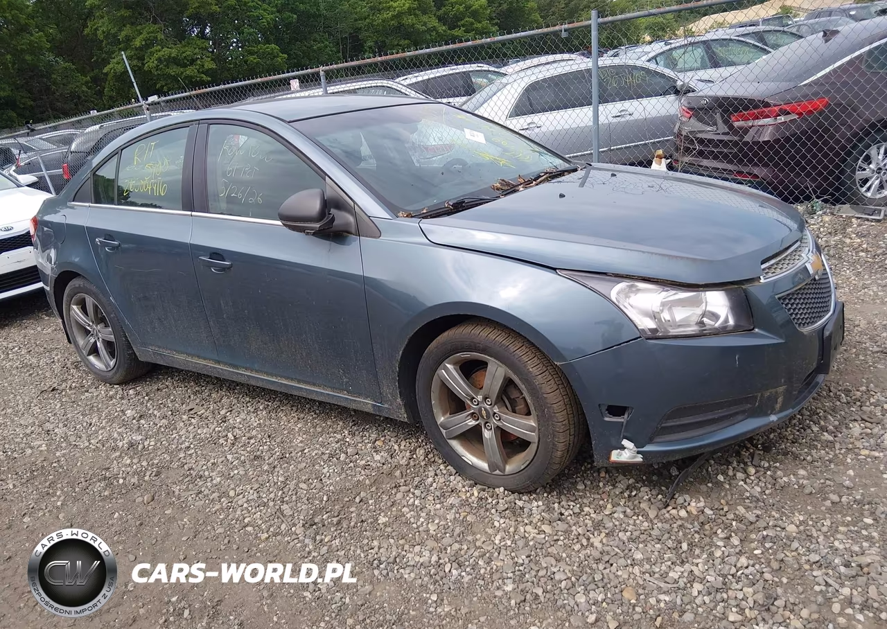2012 Chevrolet Cruze Ls – zdjęcie 1 z 11