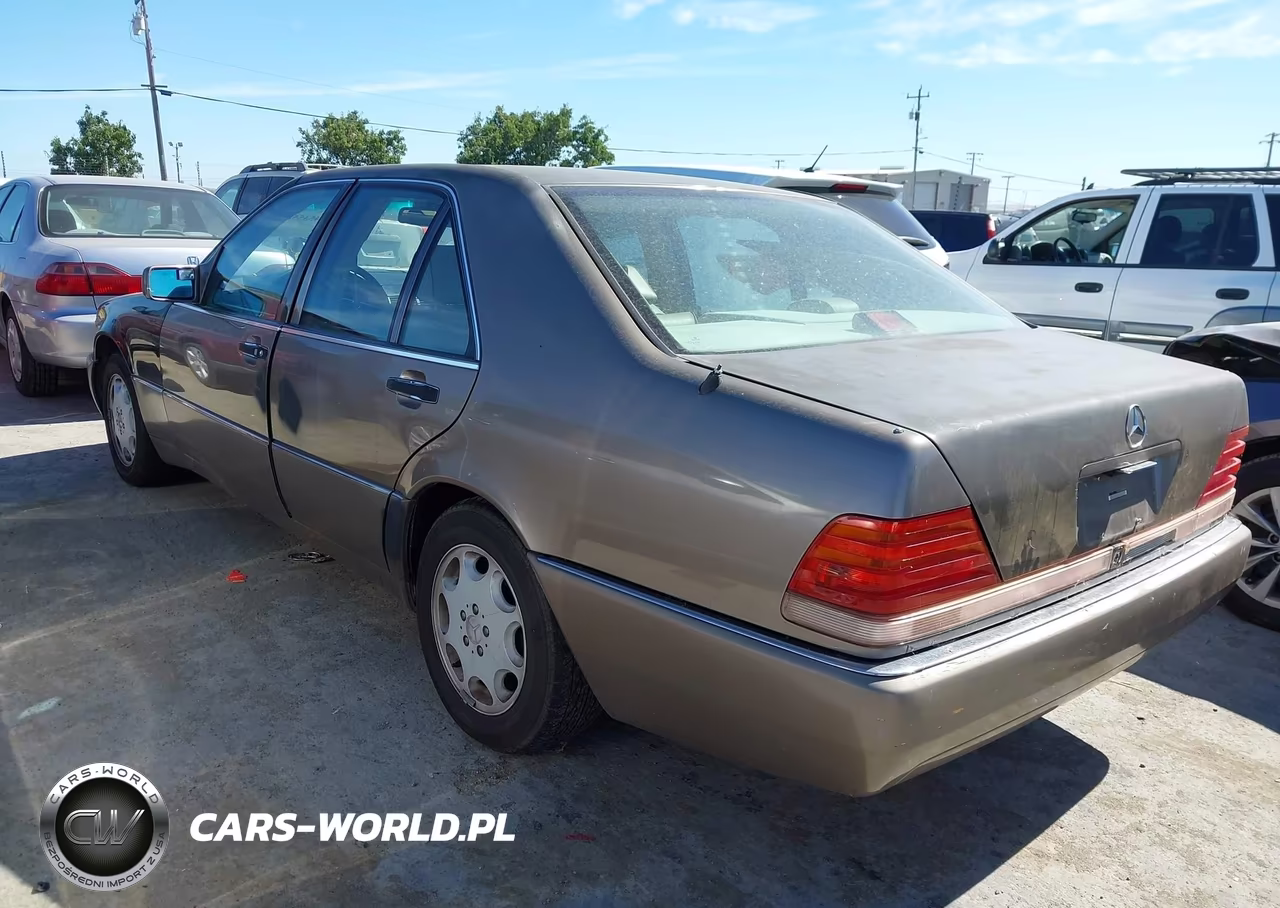 1992 Mercedes-Benz 300 Se VIN:WDBGA32E9NA024366 - 3