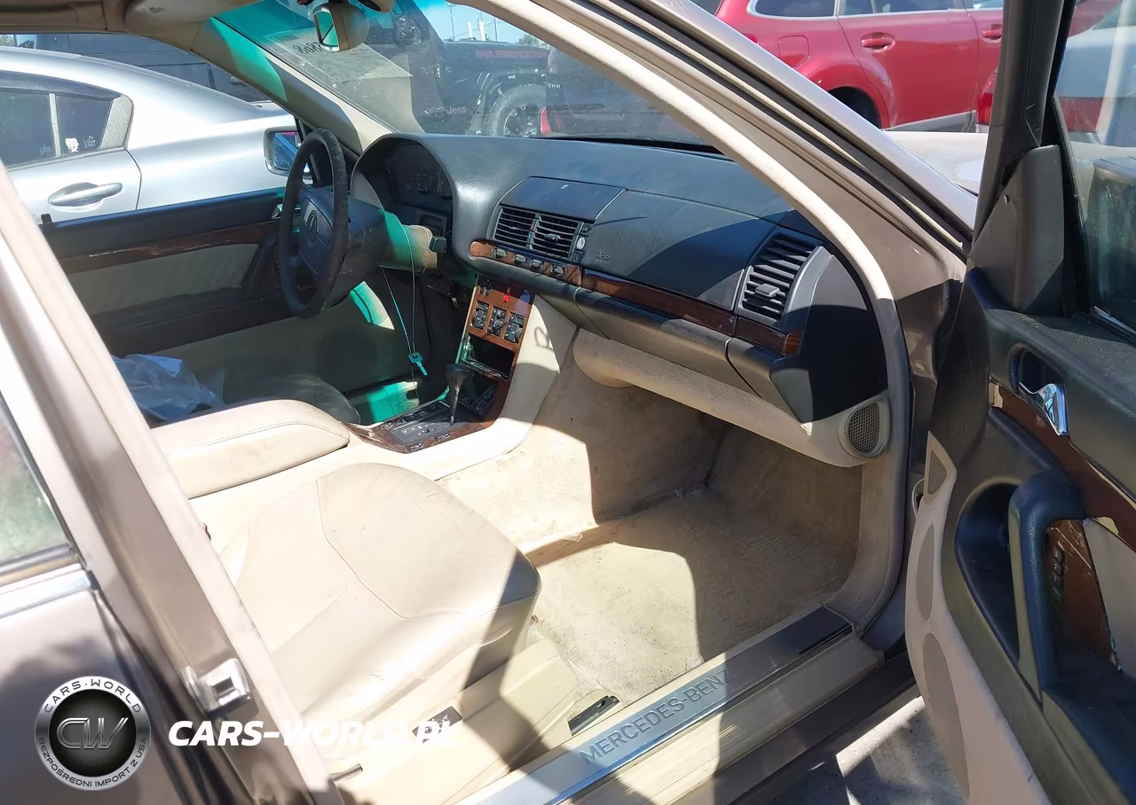 1992 Mercedes-Benz 300 Se VIN:WDBGA32E9NA024366 - 5