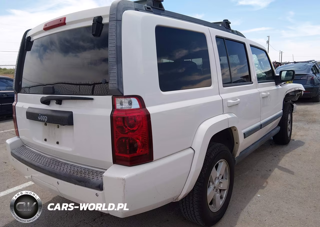 2007 Jeep Commander Sport VIN:1J8HH48K97C655221 - 4