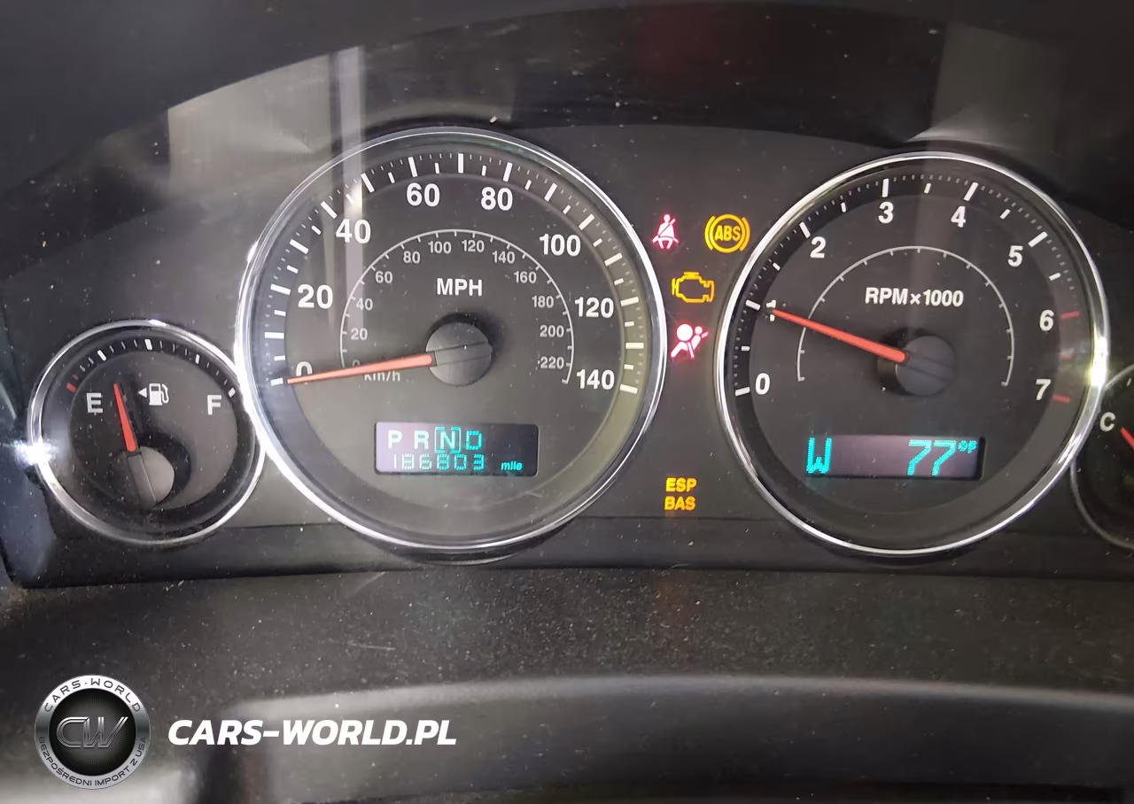 2007 Jeep Commander Sport VIN:1J8HH48K97C655221 - 7