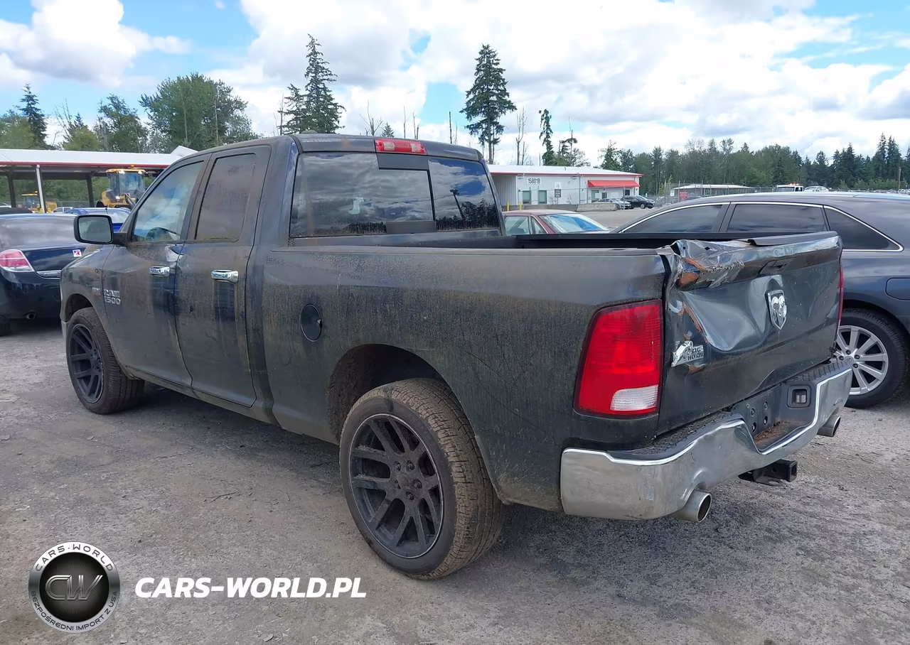 2015 Ram 1500 VIN:1C6RR6GT3FS512274 - 3