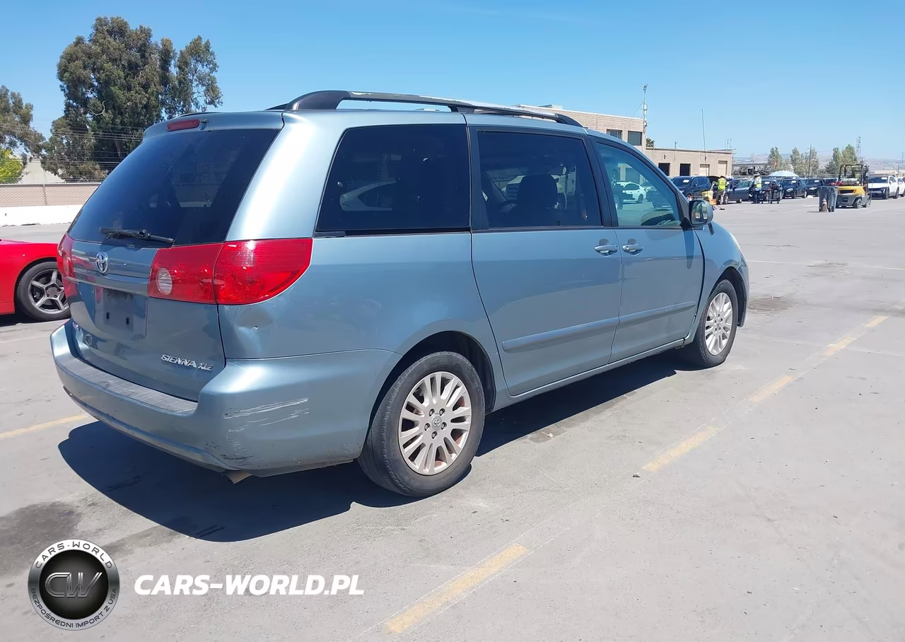 2008 Toyota Sienna Xle VIN:5TDZK22C88S200010 - 4