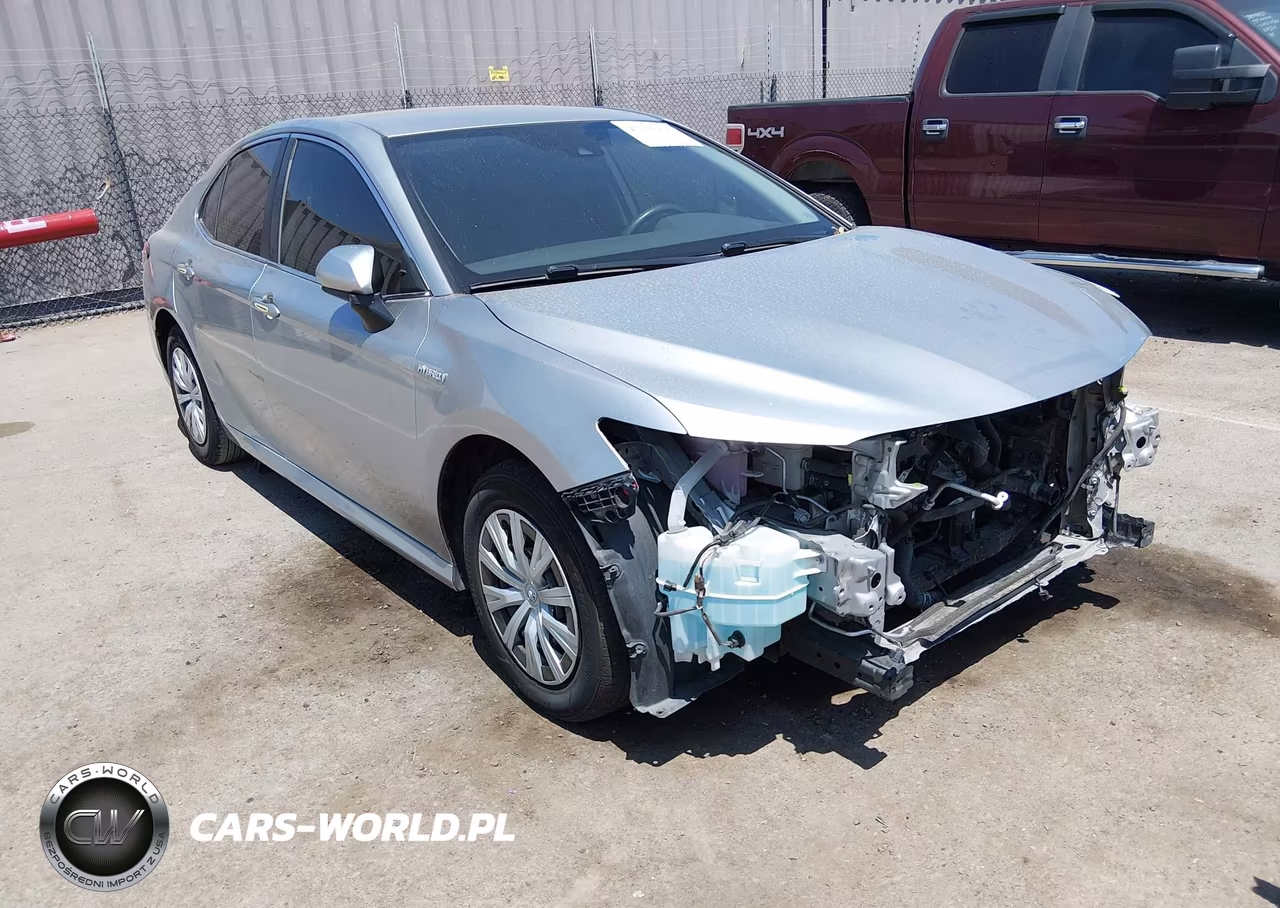 2020 Toyota Camry Le Hybrid