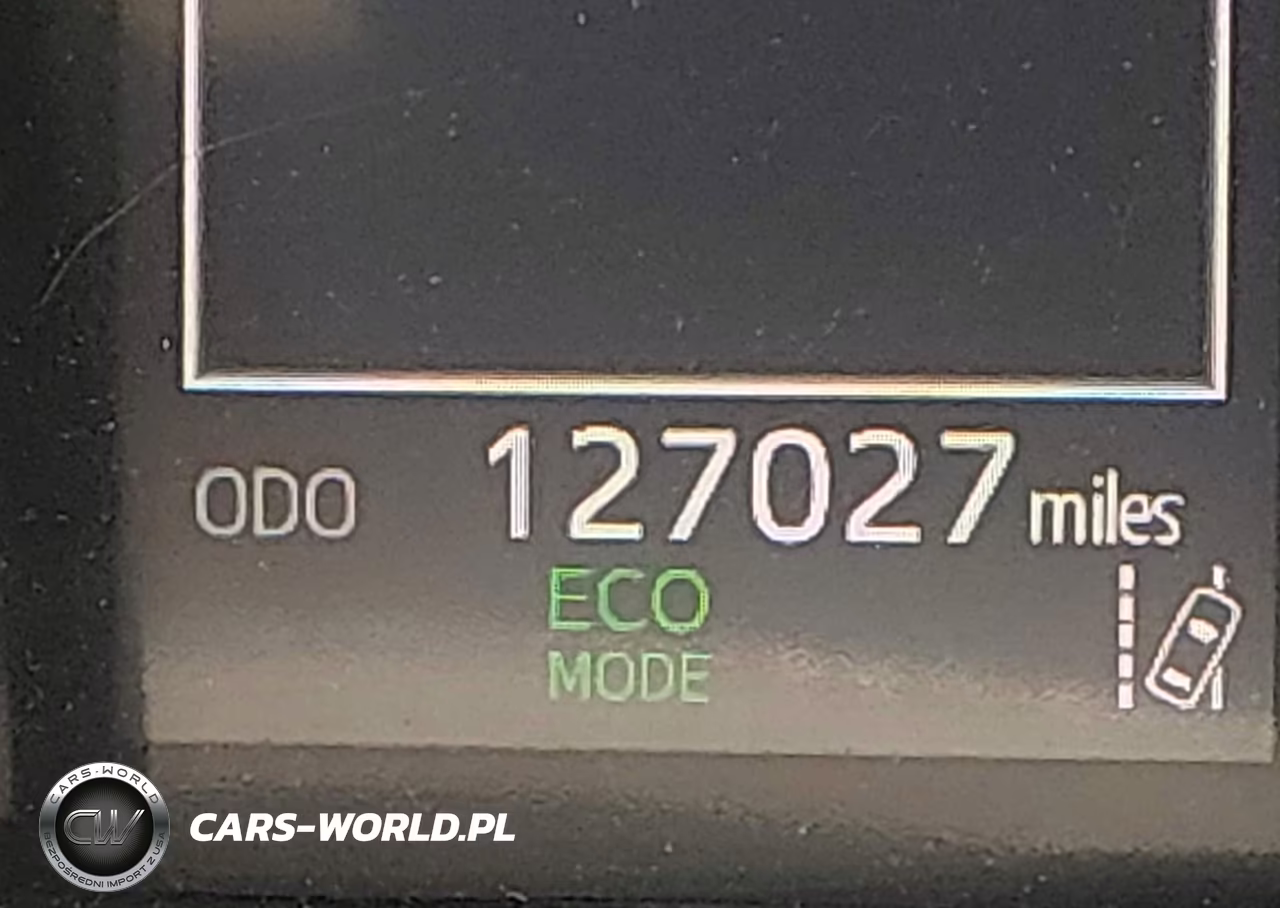 2020 Toyota Camry Le Hybrid VIN:4T1C31AK4LU521757 - 16