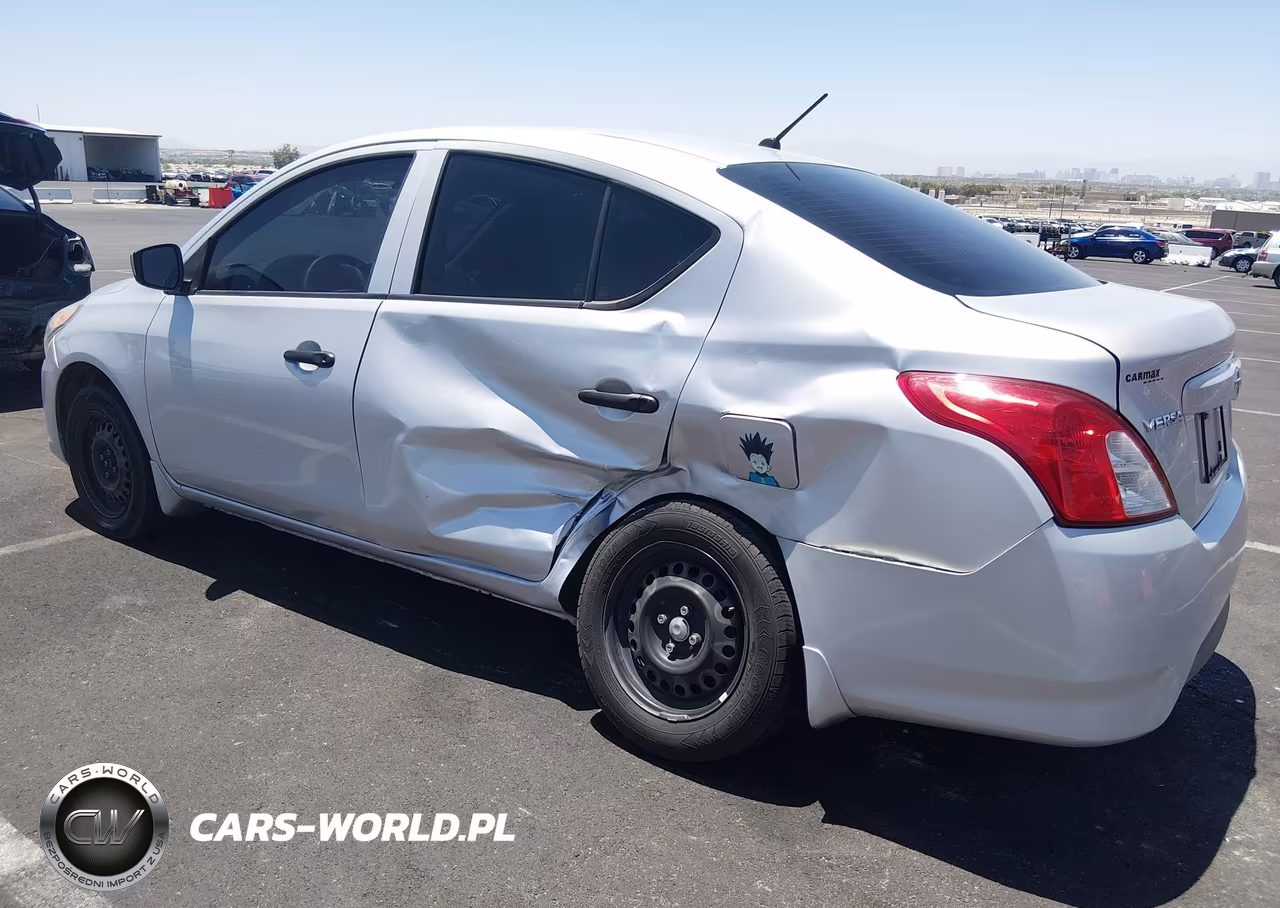 2017 Nissan Versa 1.6 S VIN:3N1CN7AP3HL818570 - 3