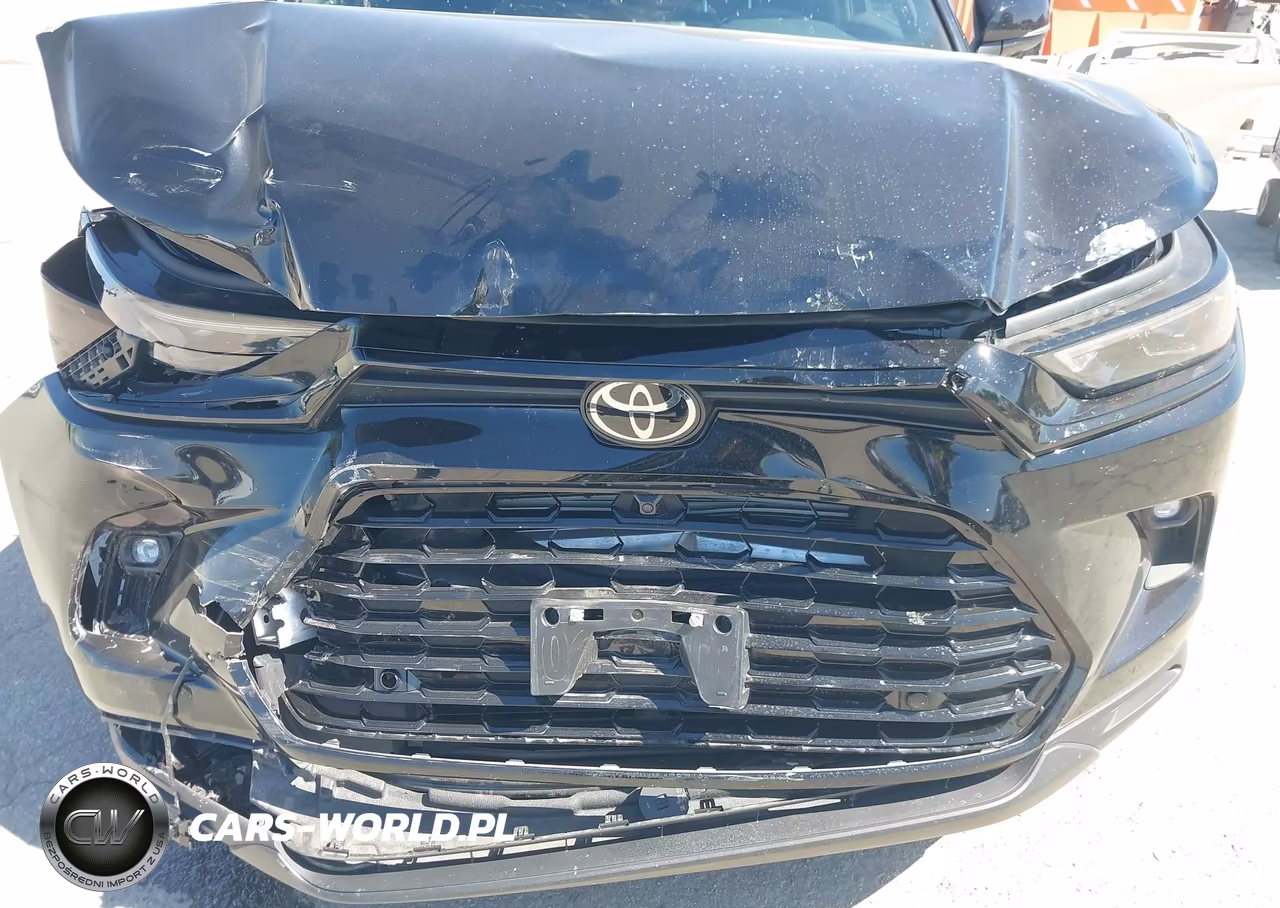 2026 Toyota Grand Highlander Hybrid Nightshade Edition VIN:5TDACAB52TS076928 - 17
