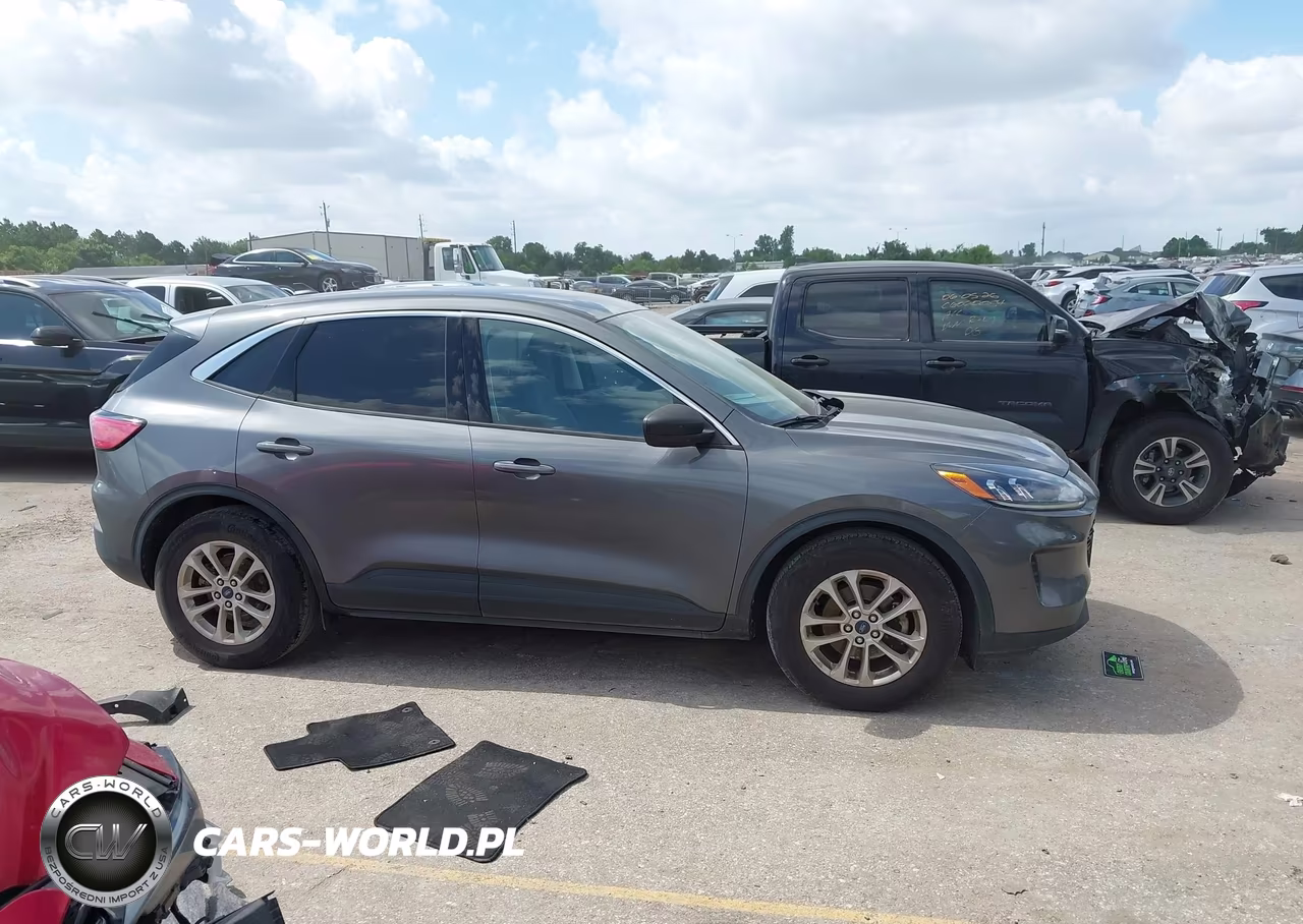 2022 Ford Escape Se VIN:1FMCU0G63NUB84745 - 13