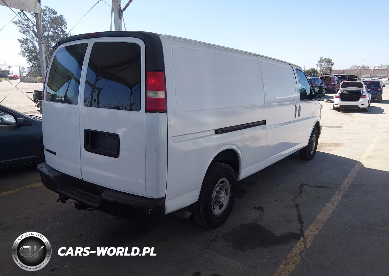 2004 Chevrolet Express Cargo Van VIN:1GCHG39U741189445 - 4