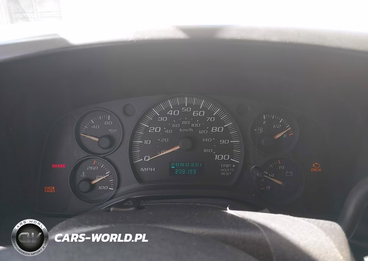 2004 Chevrolet Express Cargo Van VIN:1GCHG39U741189445 - 7