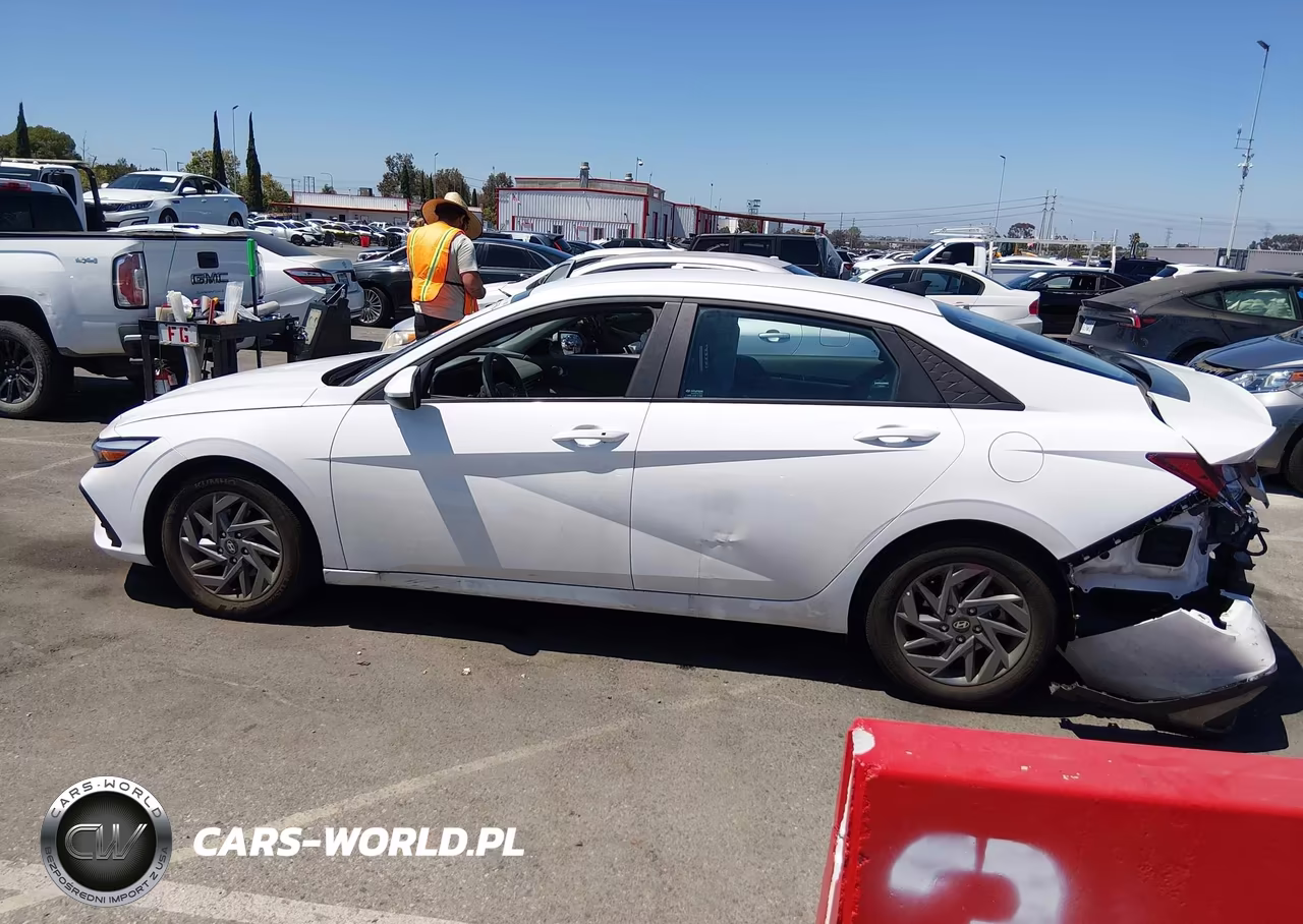 2024 Hyundai Elantra Sel VIN:KMHLM4DG8RU777107 - 14