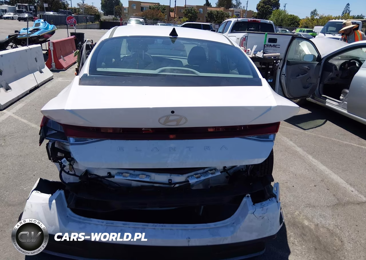 2024 Hyundai Elantra Sel VIN:KMHLM4DG8RU777107 - 16