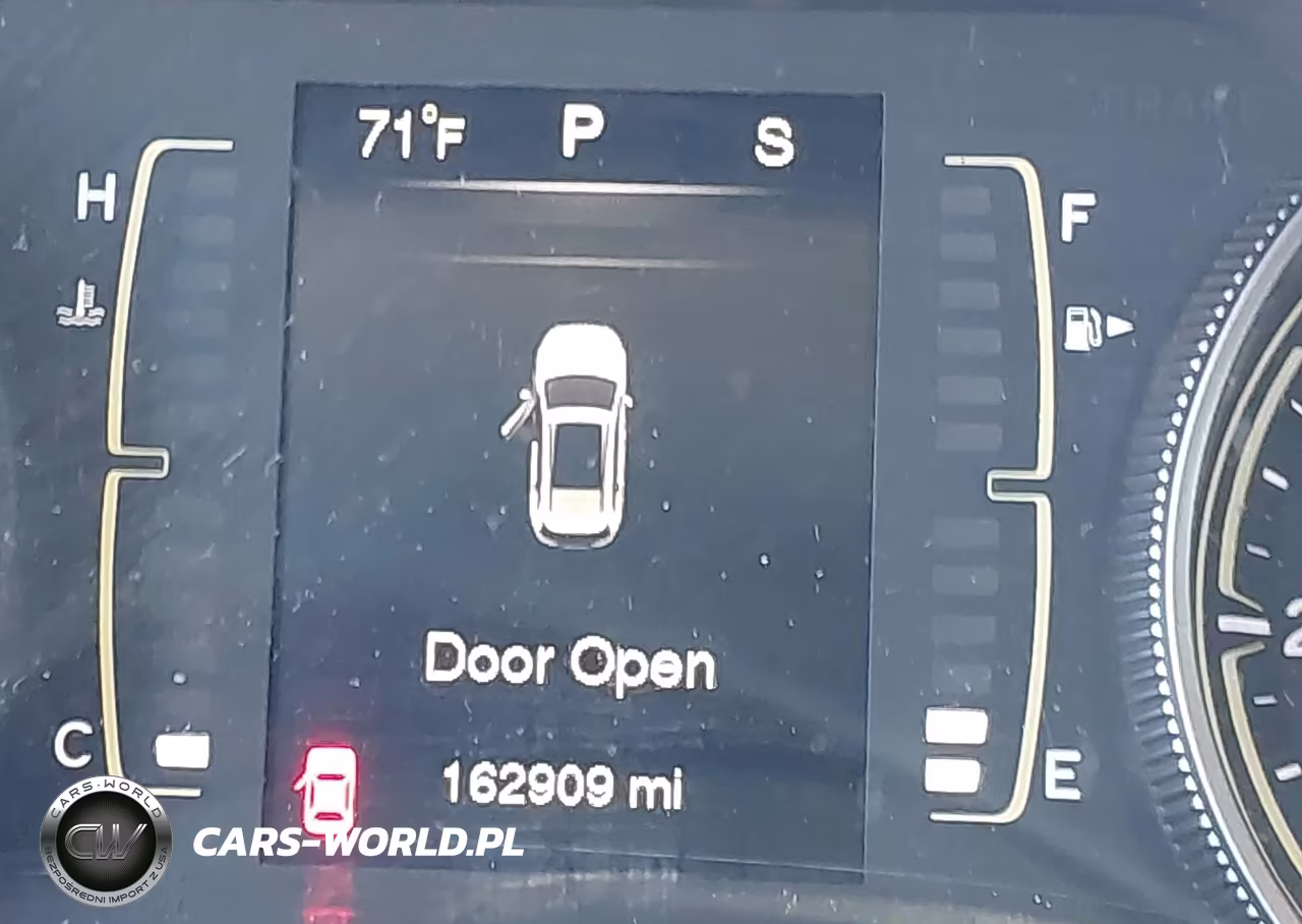 2014 Jeep Cherokee Latitude VIN:1C4PJLCB1EW183276 - 15