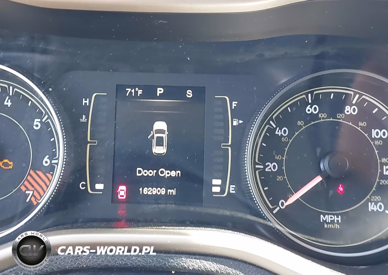 2014 Jeep Cherokee Latitude VIN:1C4PJLCB1EW183276 - 7