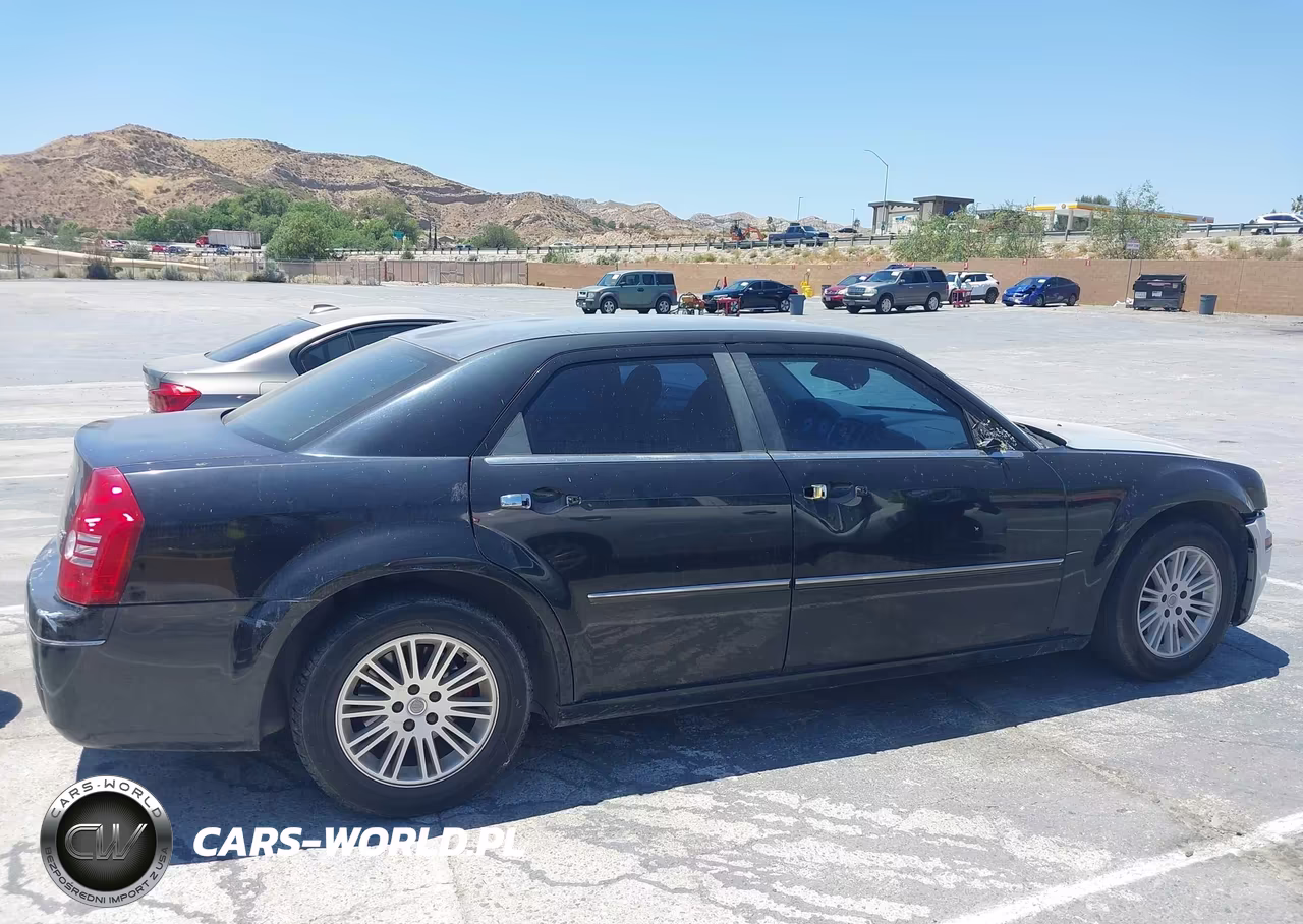 2010 Chrysler 300 Touring VIN:2C3CA4CD4AH185364 - 14