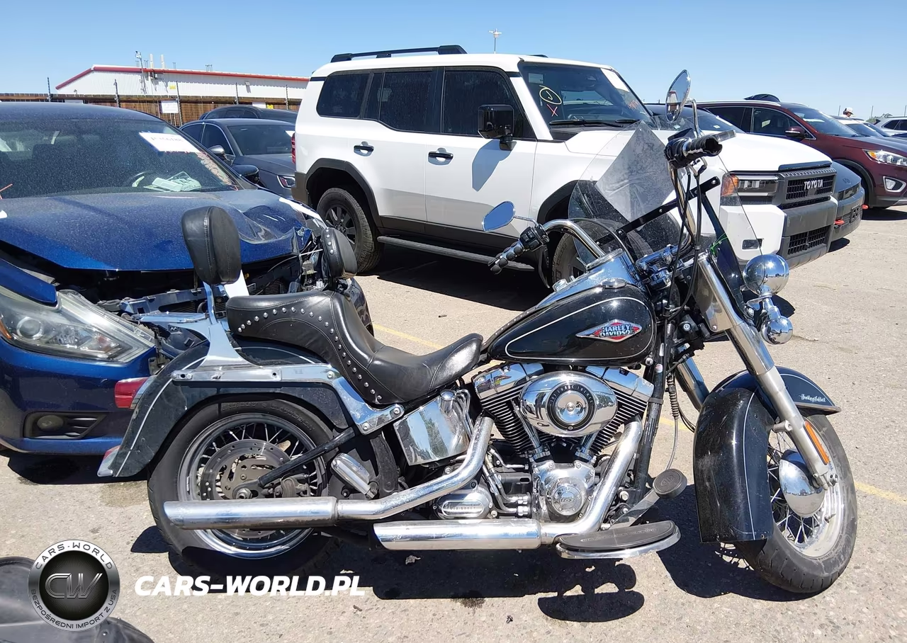2015 Harley-Davidson Flstc Heritage Softail Classic VIN:1HD1BWV12FB020216 - 12