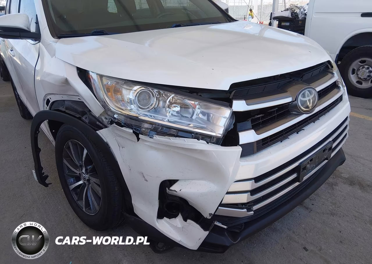 2017 Toyota Highlander Xle VIN:5TDKZRFH8HS511237 - 6