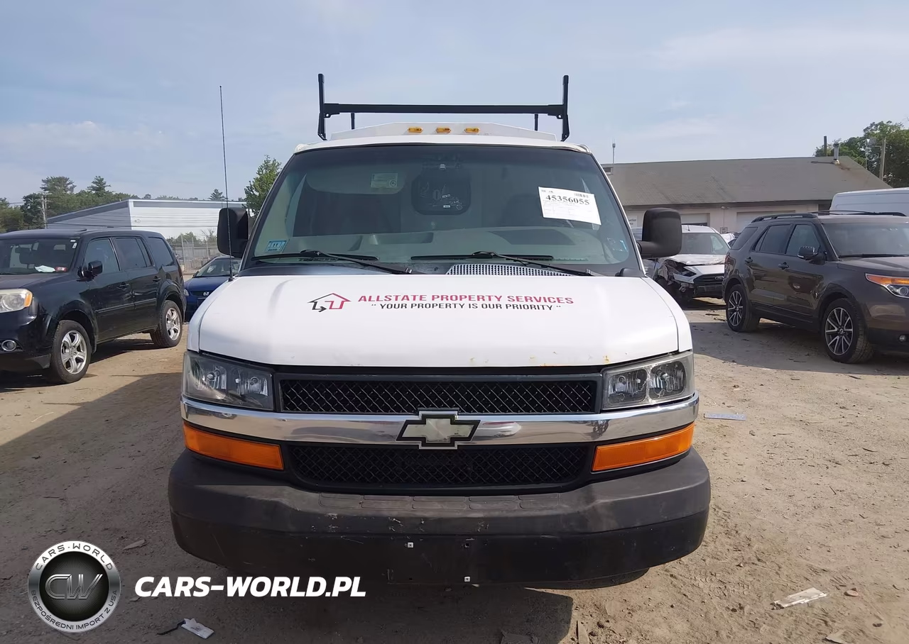 2003 Chevrolet Express Cutaway VIN:1GBHG31U331179932 - 12