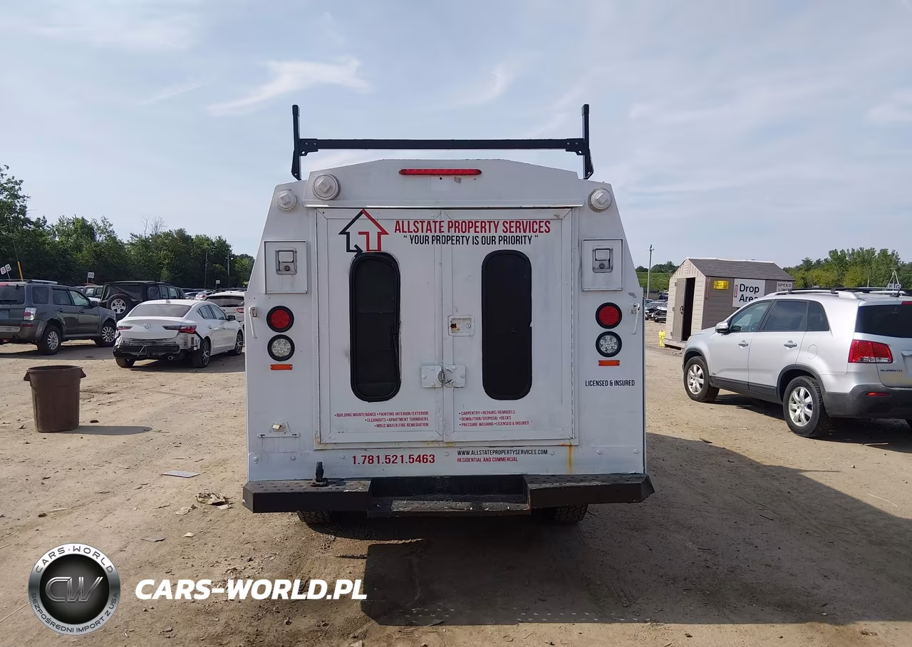 2003 Chevrolet Express Cutaway VIN:1GBHG31U331179932 - 15
