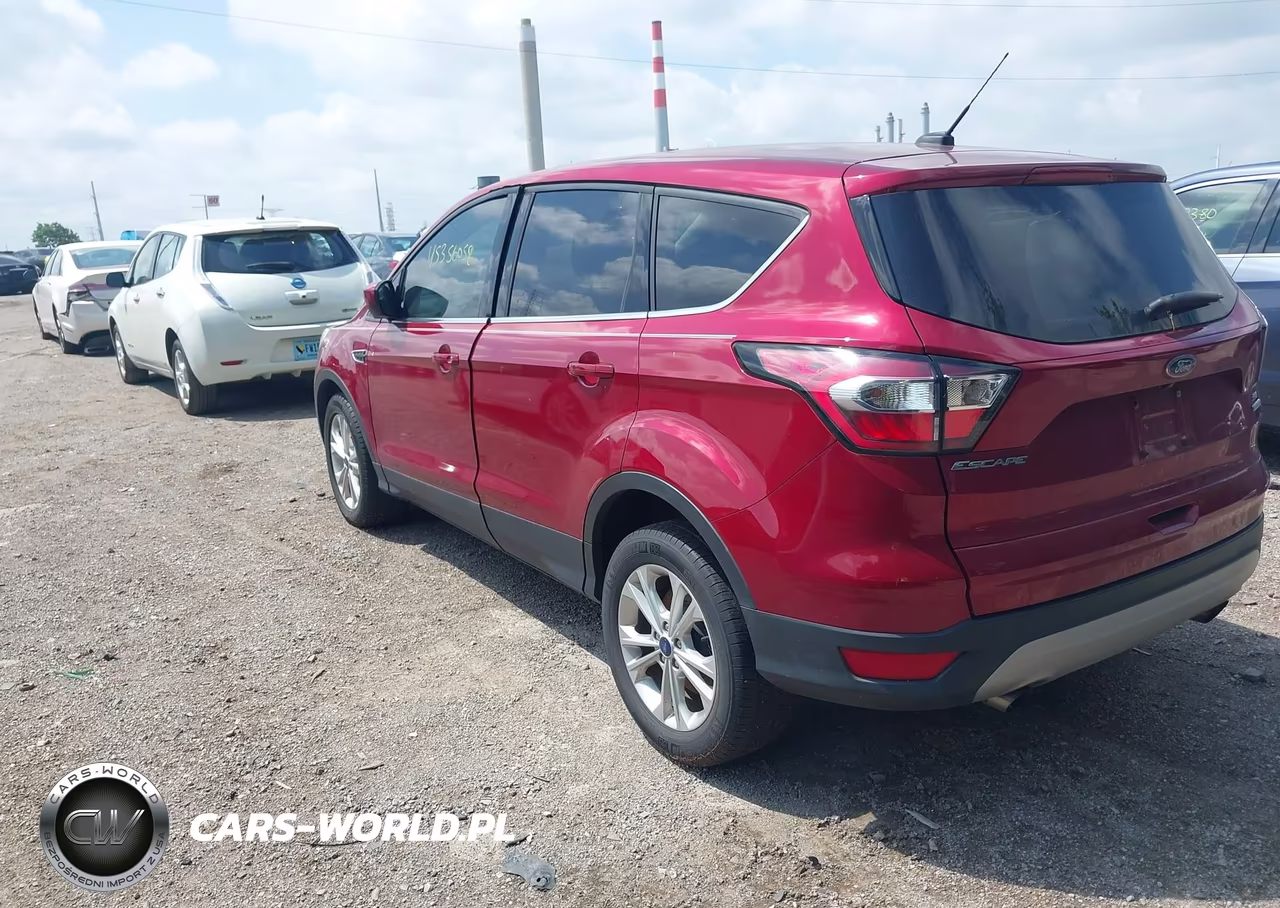 2017 Ford Escape Se VIN:1FMCU0GD3HUE71828 - 3