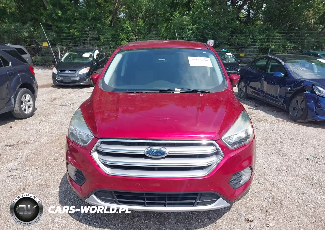 2017 Ford Escape Se VIN:1FMCU0GD3HUE71828 - 6