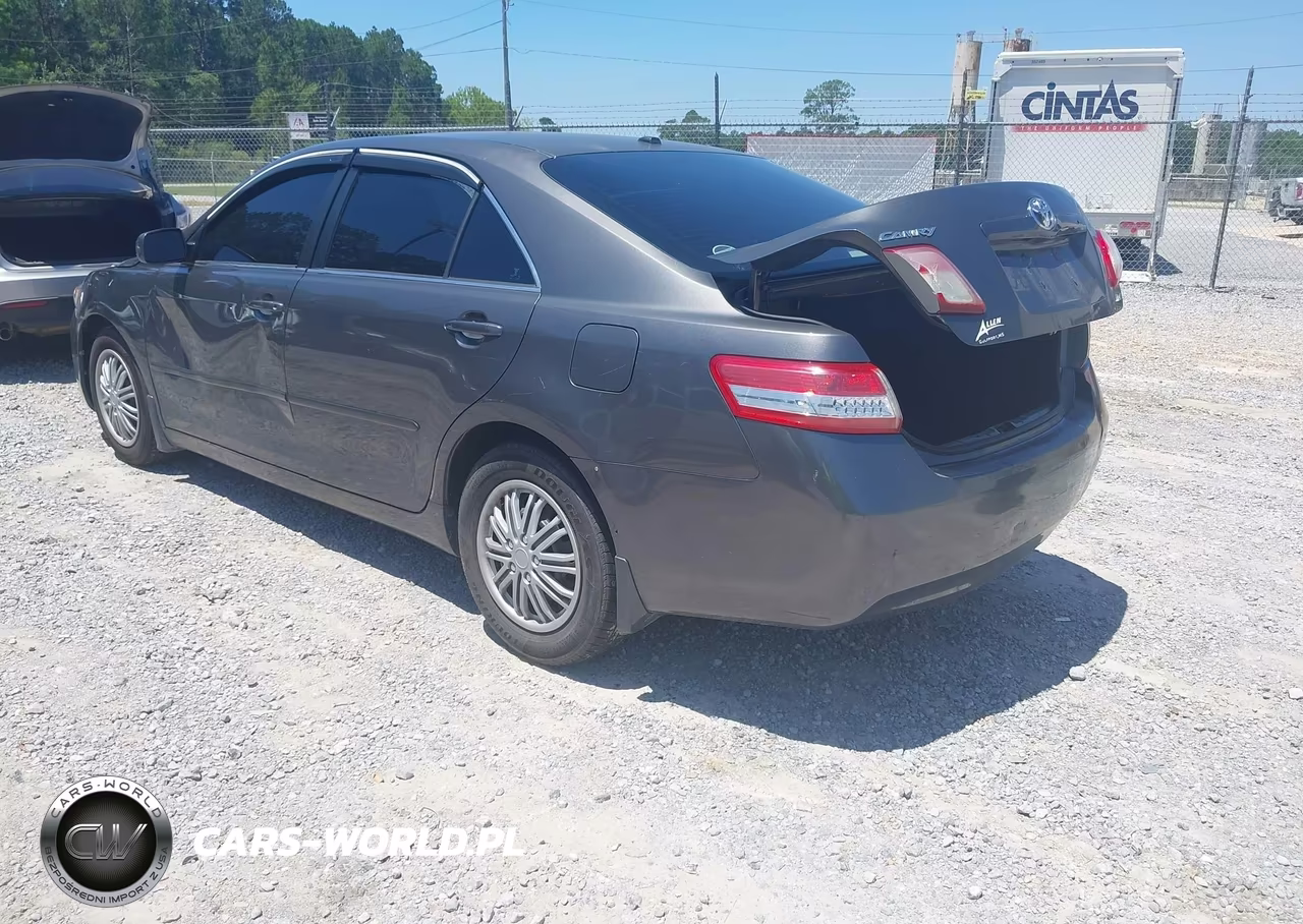 2010 Toyota Camry Le VIN:4T4BF3EK8AR052118 - 3