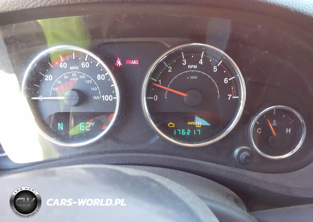 2013 Jeep Wrangler Sport VIN:1C4AJWAG3DL545159 - 7