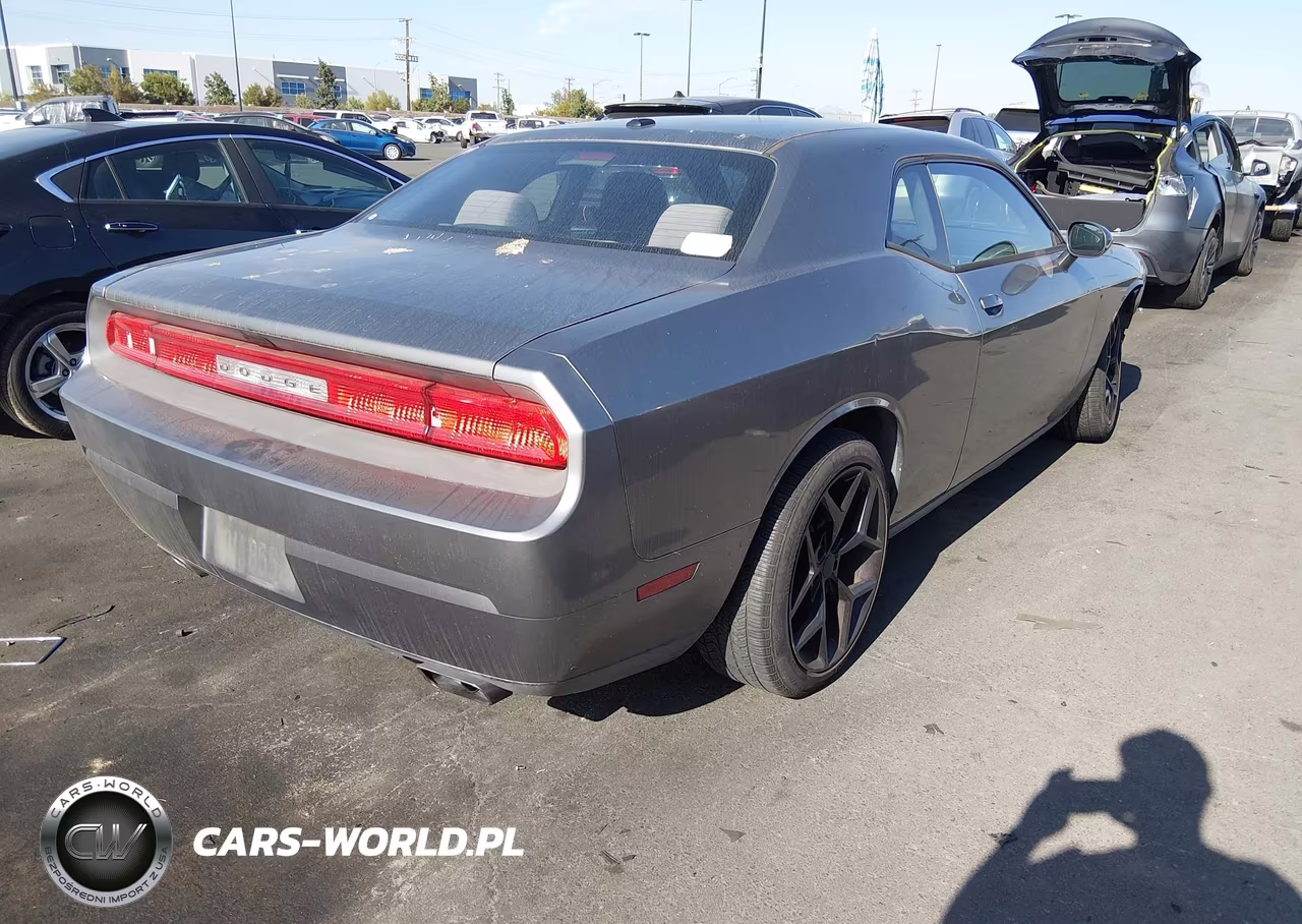 2012 Dodge Challenger Sxt VIN:2C3CDYAG5CH291207 - 4