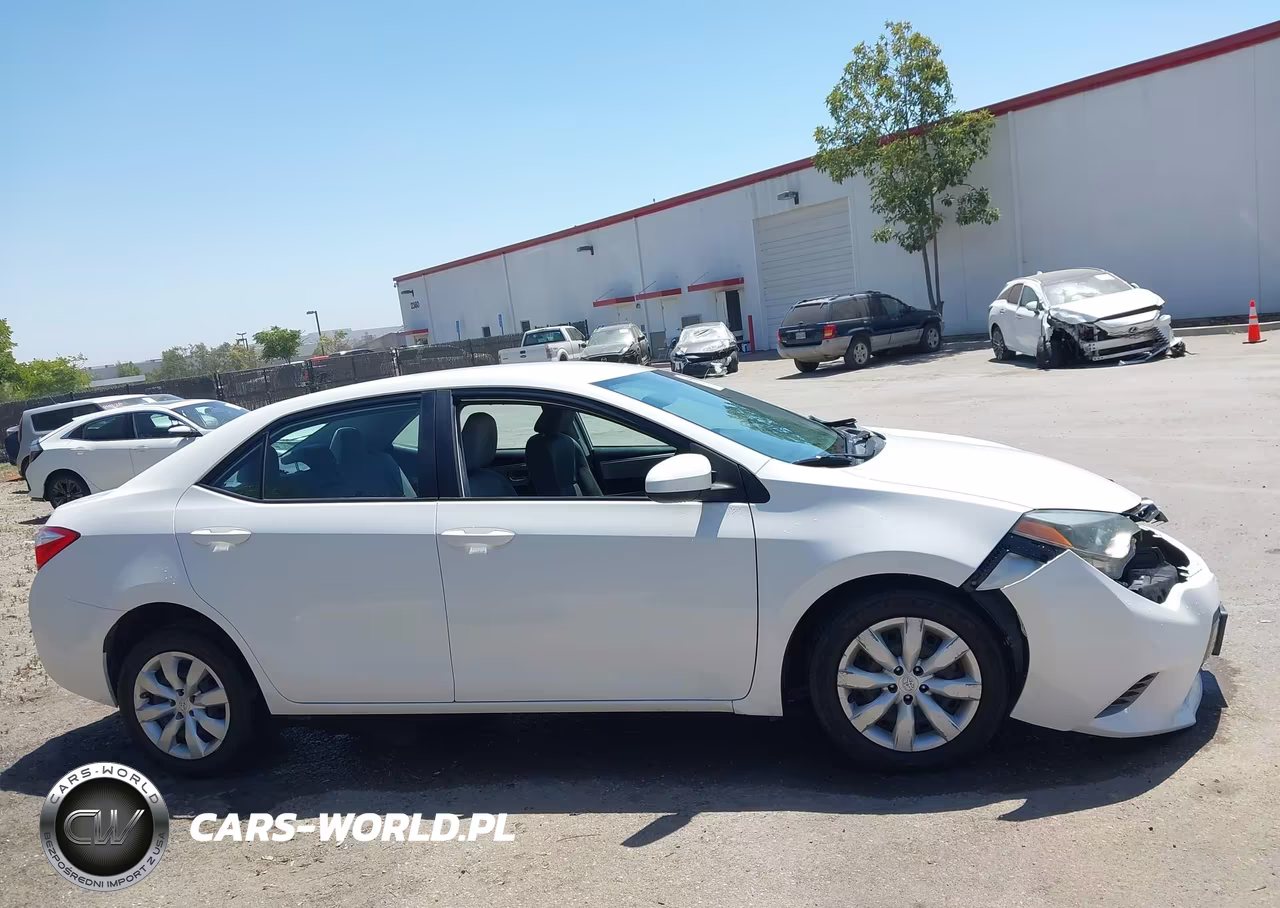 2016 Toyota Corolla Le VIN:5YFBURHEXGP513256 - 13