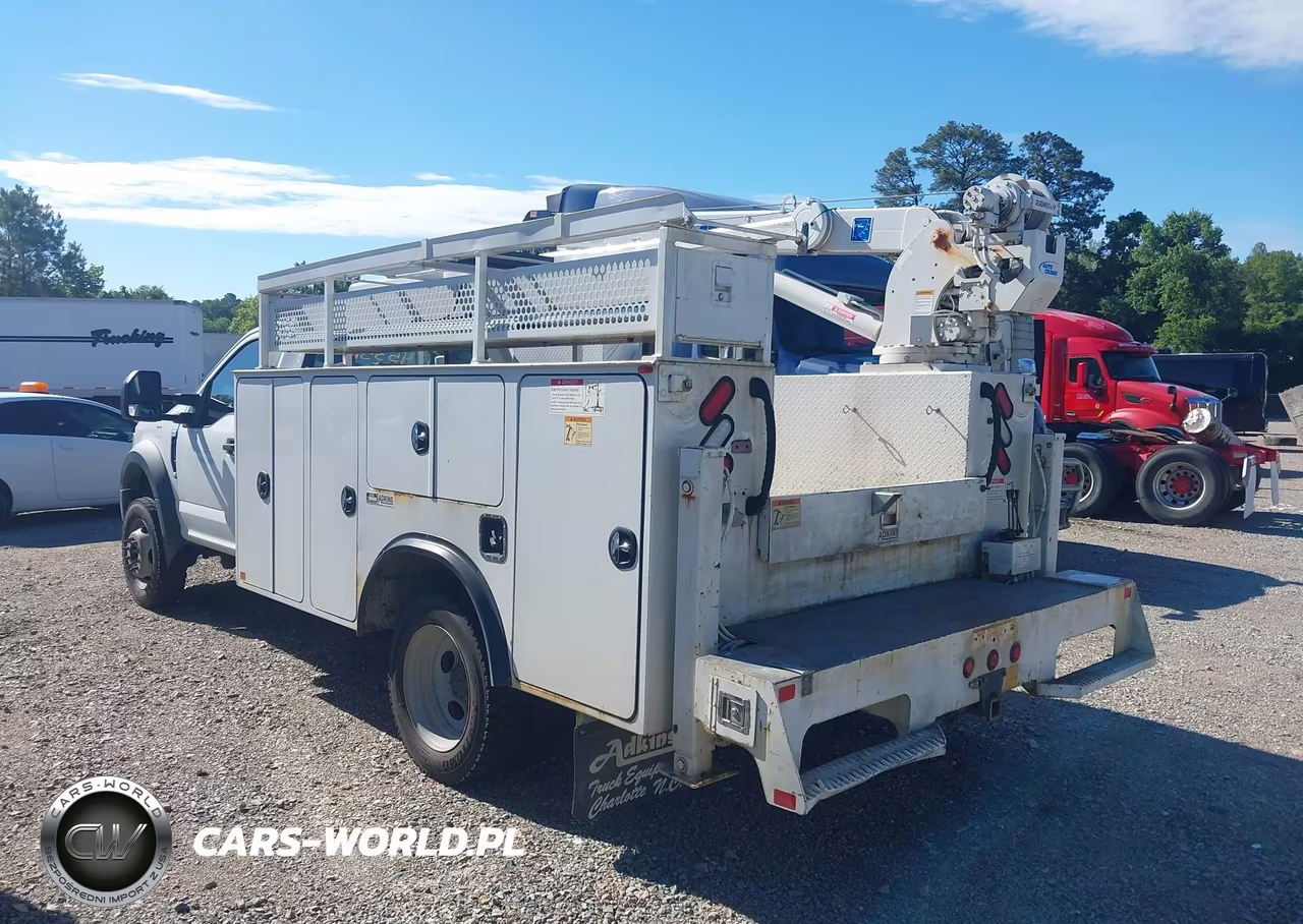 2020 Ford F-550 Chassis Xl VIN:1FDUF5GN7LEC47646 - 3